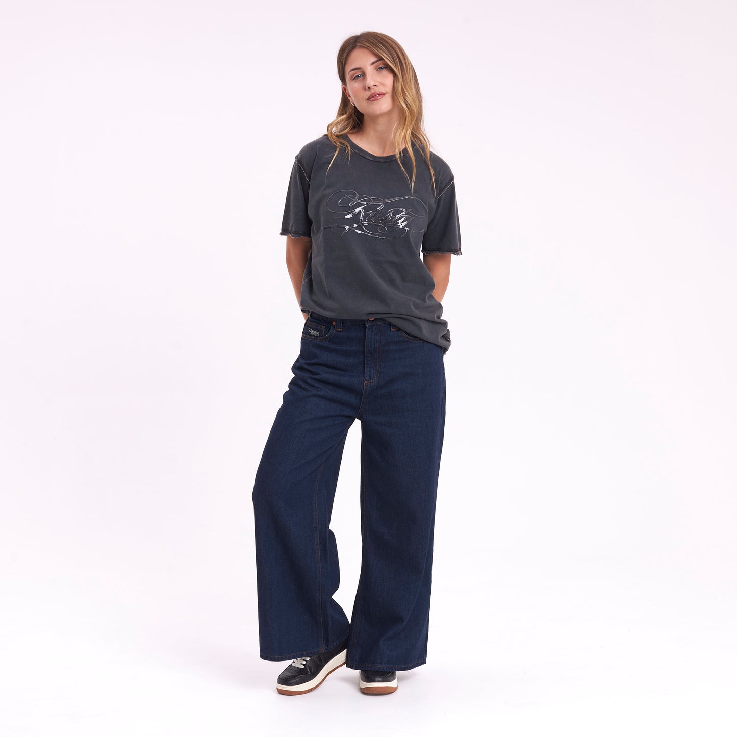 Remera Script Diddy Relaxed Washed Black
