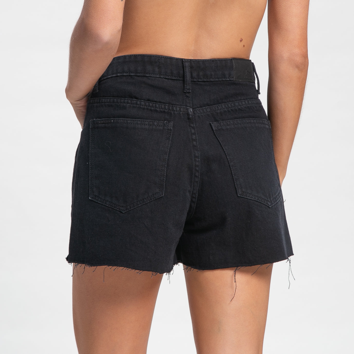 Bermuda Rusty Sun Bronks Black Short Ld Black