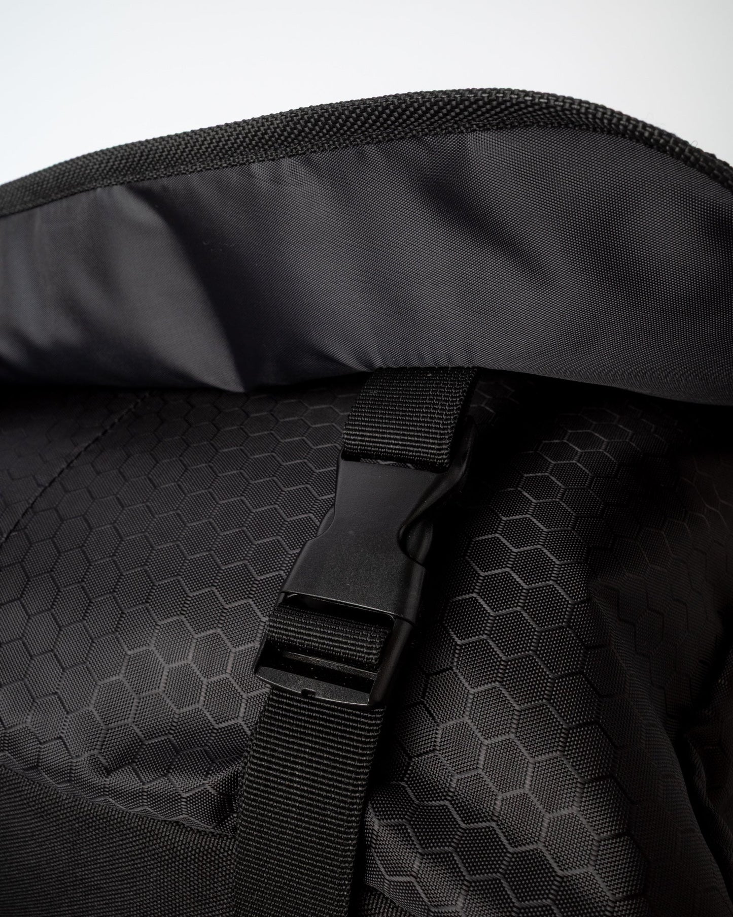 Bolso Voltage Messenger Bag Black/Sulphur