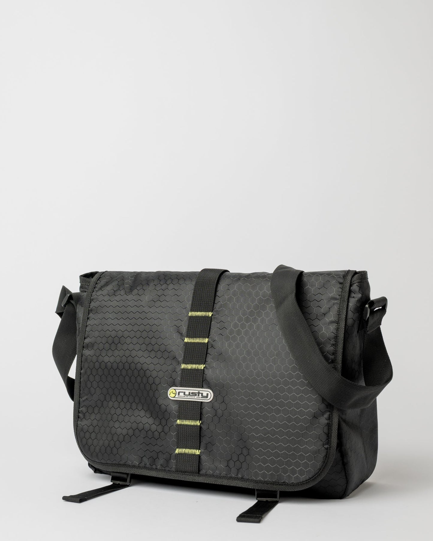 Bolso Voltage Messenger Bag Black/Sulphur