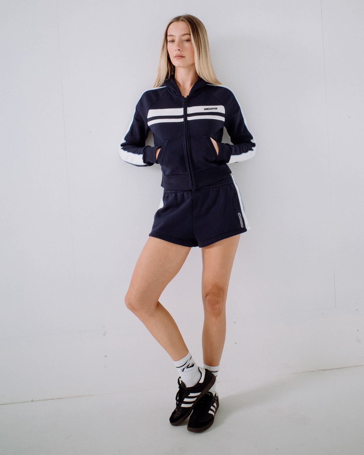 Campera Canguro Retro Lines Navy Blue