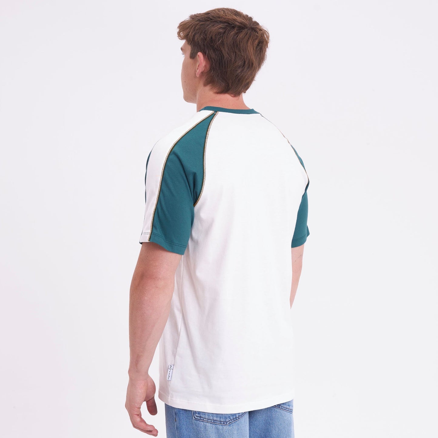 Remera World Logo Off White