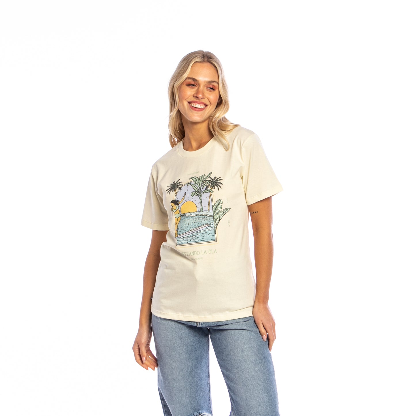 Remera Mc  Surfeando La Ola Relaxed Fit Tee